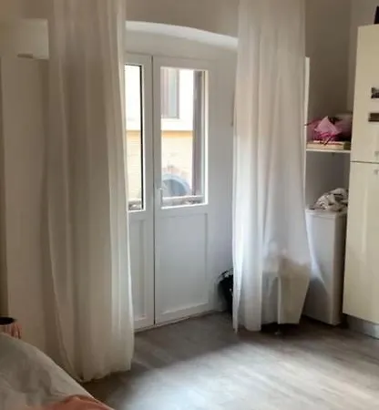 Apartment House In Porta Venezia Milan