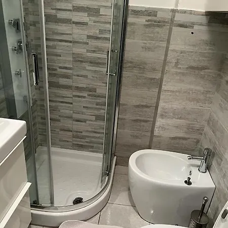 House In Porta Venezia Apartment *